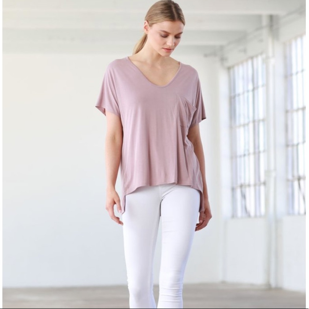 New COA Luxurious Soft V-neck Chest Pocket Relaxed T-Shirt in Dusty Rose Pink